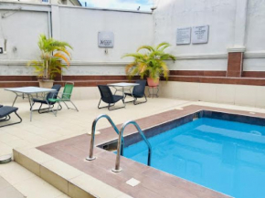 Room in Apartment - Carlton Gate Hotel - Executive Room
